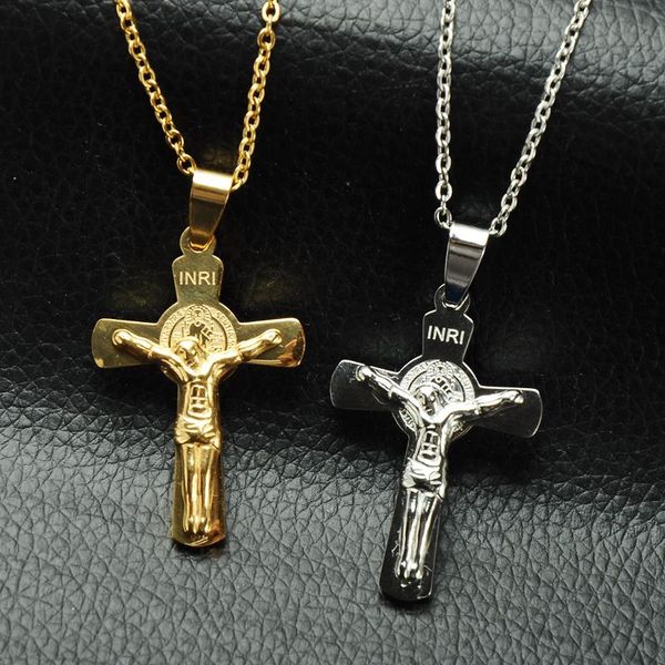 Pendentif Colliers 316L Acier inoxydable Inri Jésus Croix Crucifix Collier pour hommes Femmes Bijoux religieux