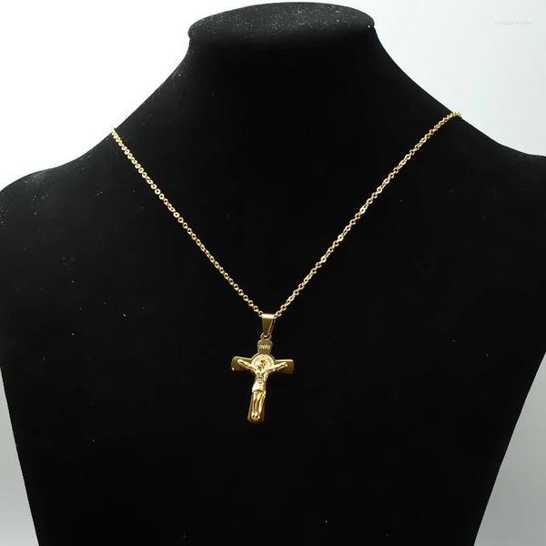 Collares colgantes 316L Acero inoxidable INRI Jesús Cruz Crucifijo Collar para hombres Mujeres Color oro Metal Religioso