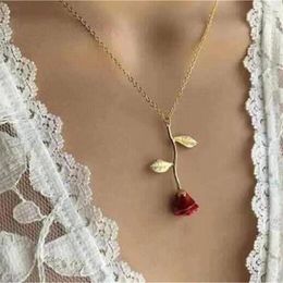 Anhänger-Halsketten, 3D-Rosen-Blumen-Halskette, individueller Charme, ultimative Schönheit und Biest, Boho-Schmuck, Valentinstagsgeschenk für Frauen