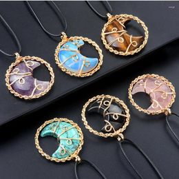 Pendentif Colliers 4pcs / lot Pierre Naturelle Rose Quartz Améthyste Forme de Lune Reiki Poli Minéral Collier de Guérison pour Hommes Femmes Bijoux Cadeau