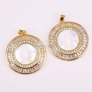 Pendentif Colliers 4pcs Spark CZ Micro Pave Pendentifs avec forme ronde béni vierge coquille blanche en métal plaqué