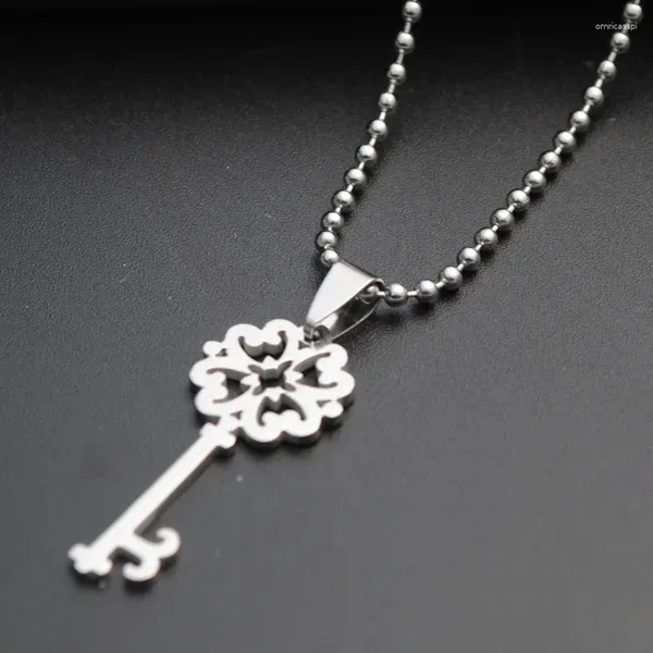 Pendentif Colliers 5 Acier inoxydable Rétro Fleur Clé Collier Amour Coeur Serrure Symbole Unique Flocon De Neige Outil De Déverrouillage Bijoux Creux