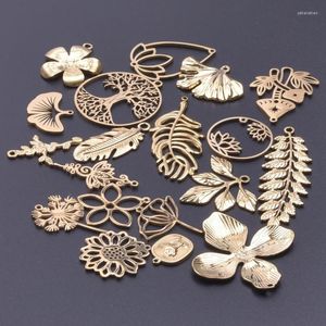 Pendentif Colliers 5pcs / lot en acier inoxydable pissenlit ginkgo feuille yoga lotus fleur charmes marguerite plume bijoux pour bracelet à bricoler soi-même en vrac