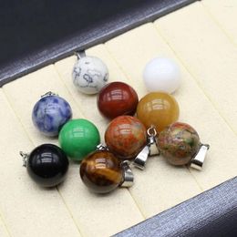 Pendentif Colliers 5pcs pierre naturelle boule ronde agat malaisien jade perles charmes pour bricolage collier exquis boucles d'oreilles faisant des bijoux