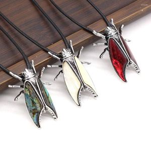 Hangende kettingen 6pcs groothandel natuurlijke abalone witte shell insect legering ketting voor vrouw sieraden maken diy charme cadeau