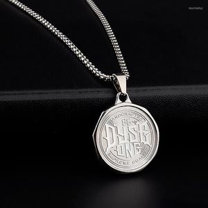 Collares pendientes 86 Número Carta Moneda Collar Hombres Mujeres Hip-hop Metal Titanio Acero Suéter Cadena Lujo Rock Joyería al por mayor