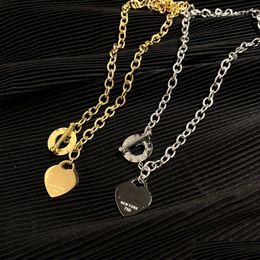 Colliers de pendentif 925 SIER PLATED 18K Gold Luxury Esigner Heart Pendants en acier inoxydable Collier Drop Livraison DHGE