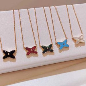 Hangende kettingen 925 Sterling Silver Cross X Fritillary ketting Dames Agaat elektroplated 18k Rose Gold Europe mode luxe merk sieraden Q240525