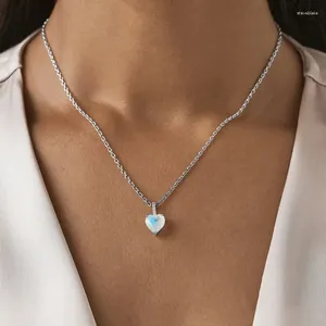 Collares colgantes Collar de plata de ley 925 para mujeres Crystal Moonstone Beads Charm Chain Versátil Lujo Exquisito Joyería Regalo de vacaciones