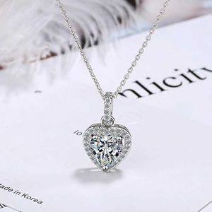 Hangende kettingen 925 Sterling zilveren zirkon hartvormige hangende ketting geschikt voor dames luxe designer sieraden geschenken gratis verzending items Gaabou Q240430