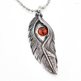 Pendentif Colliers AMUMIU Yeux Rouges Plume Punk Hommes Bijoux En Acier Inoxydable Collier Coulée En Gros Cadeaux Pour Père Homme Mâle HP269B