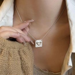 Pendentif Colliers Anenjery Square Love Heart Collier pour femmes Hommes Délicat Design Clavicule Chaîne Bijoux Cadeaux