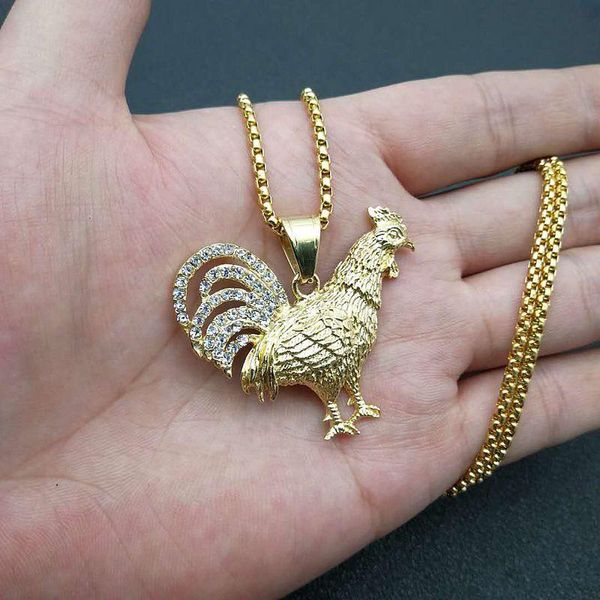 Pendentif Colliers Animal Creative Collier Hommes Mode Titane Acier Plaqué Or Strass Coq Hip Hop BijouxPendentif