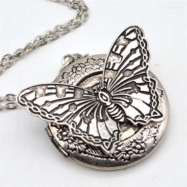 Colliers pendants Collier de charme de médaillon de papillon