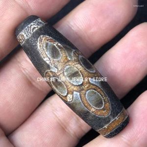 Colliers pendants Antique magie Old Tibetan Agate Shandian 5 Eyes Amulet Dzi Perle P1