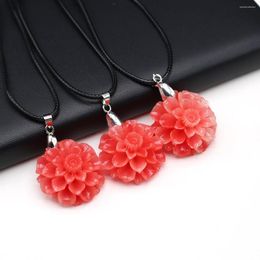 Collares pendientes Flor de coral artificial Collar Encantos Rojo Para DIY Jewerly Party Regalo Decoración Tamaño 32mm