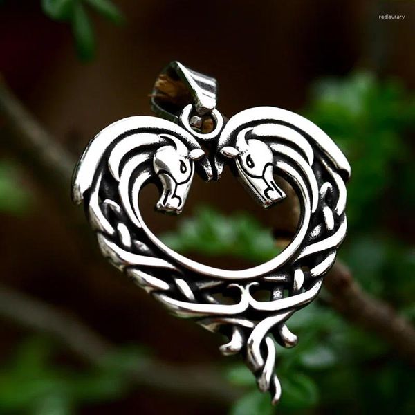 Collares colgantes BEIER Tendencia 316L Acero inoxidable Vikingo Doble Caballo Forma de corazón para hombres Pareja Joyería