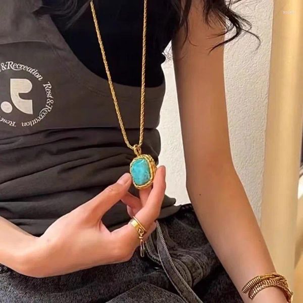 Colliers pendants Big Rose Blue Square Stone pour femmes Collier de pull long bijoux de créateur de luxe vintage