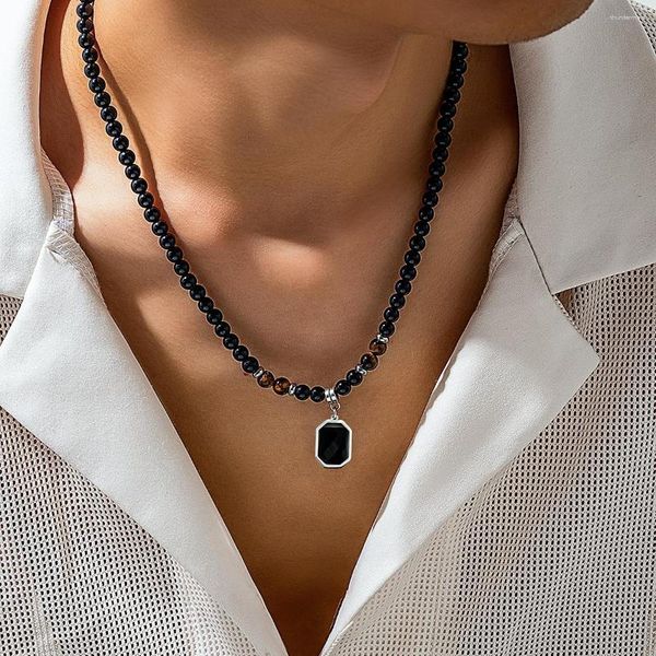 Pendentif Colliers Perles noires avec collier carré pour hommes Accessoires à la mode sur le collier de cou 2023 Bijoux de mode Décoration cadeau masculin