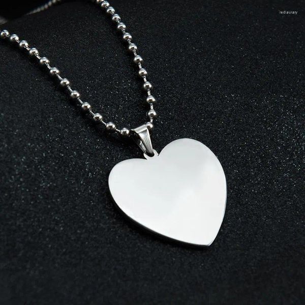 Collares colgantes Forma de corazón en blanco Espejo de acero inoxidable Encantos polacos Hombres Mujeres con cadena de cuentas para llaveros grabados DIY