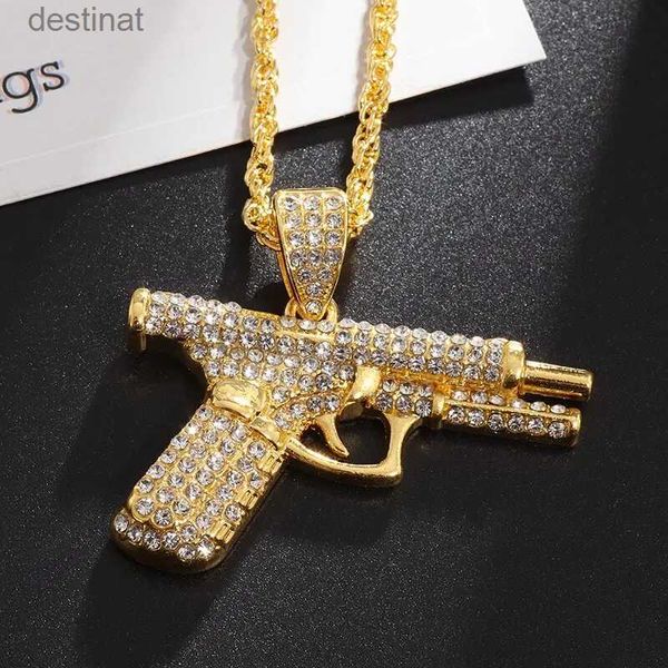 Pendentif colliers Bling glacé pistolet pendentif mitraillette collier hommes personnalité Hip Hop Rock Punk Cool rue fête bijoux cadeau L242313