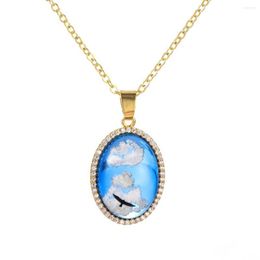 Pendentif Colliers Bleu Ciel Blanc Nuage Collier Transparent Résine Verre Creative Rond Aigle Motif Femmes Bijoux Cadeau