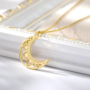 Colliers pendants Bohême collier de lune creux avec fleur de fleur de lotus rose couple en acier inoxydable pour femmes