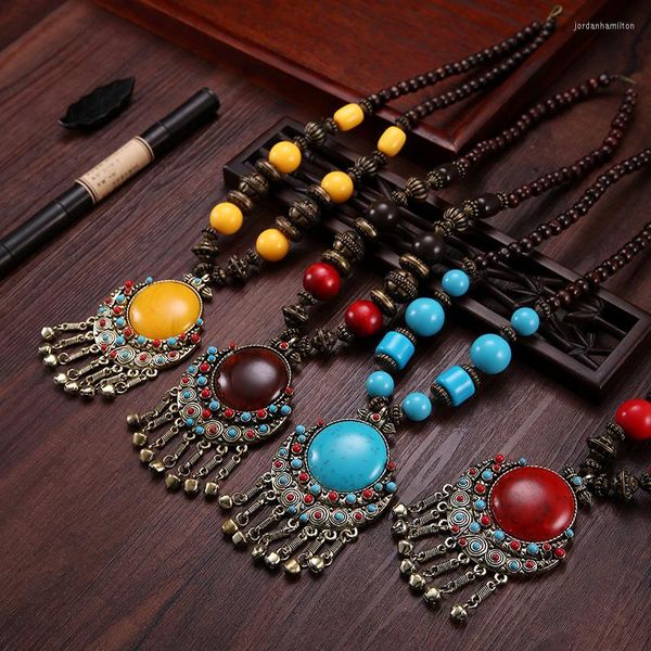 Collares colgantes, collar de cuentas de madera hecho a mano Vintage bohemio para mujer, moda étnica, borla de piedra roja, joyería tibetana femenina