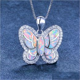 Colliers de pendentif boho femelle Big Butterfly Pendants mignons beaux collls d'opale de feu bleu blanc charmant pour femmes pour femmes