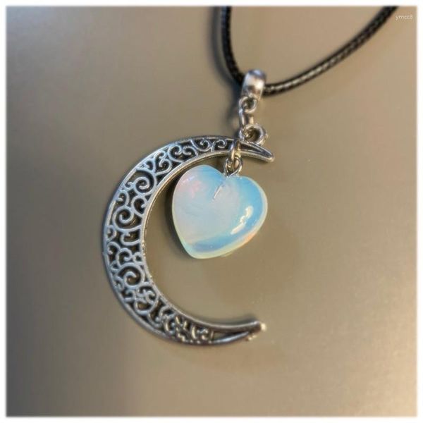 Colliers pendants Boho Moon Crescent Heart Face Chakra Collier de chaîne de corde en pierre de guérison pour femmes