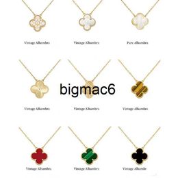 Collares colgantes Marca 15 mm Trébol Moda Encanto Sola flor Cleef Diamante Ágata Oro Diseñador Vannis Cleef Collar para mujeres