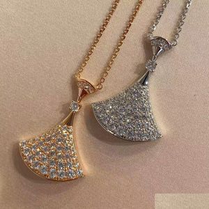 Pendentif Colliers Marque Jupe Designer pour Femmes Or Amour Coeur Rose Brillant Cristal Diamant Trèfles Collier Ras Du Cou Cha Dhfoo