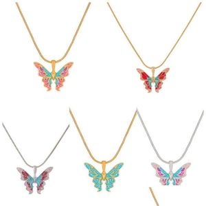 Collares colgantes Collar colgante de mariposa para mujeres Collares de animales simples delicados Regalo de Navidad Entrega de gotas Collares de joyería P Dhitb