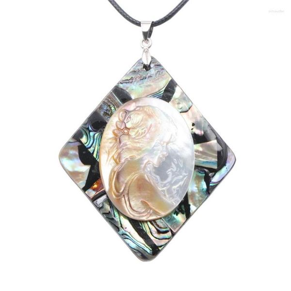 Collares pendientes Dijes Gota de abulón natural Madre de perla Shell Paua Colgantes Chica de oración Mujeres Accesorios de bricolaje Joyería A882