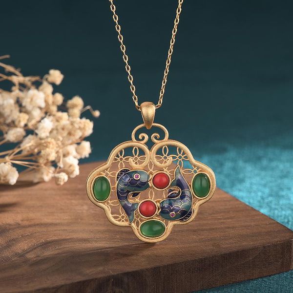 Pendentif Colliers Chine Style Accessoires Collier Émail Couleur Carpe Or Coffre-fort Serrure Incrusté Jade Naturel Vintage Pour Femmes Bijoux GiftPendan