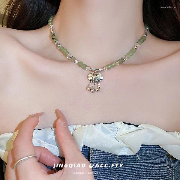 Collares colgantes Estilo chino Jade Viaje seguro Larga vida y prosperidad Collar de bloqueo de seguridad Cadena de clavícula