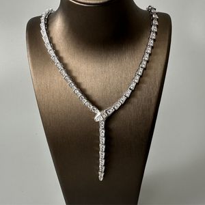 Collares colgantes Clásico 925 Plata esterlina Diamante completo Serpiente Cabeza Collar de hueso Damas Moda Marca Top Joyería de lujo Regalo de fiesta 230920