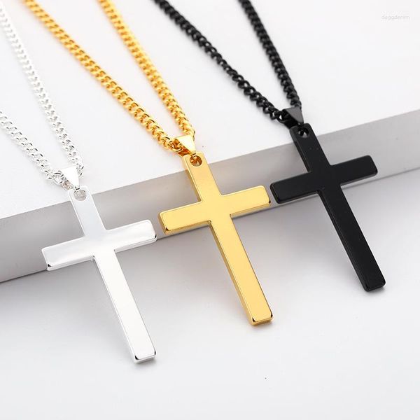 Collares colgantes Collar de cruz clásico para hombres Niño Negro Oro Color Plata Crucifijo Joyería masculina Regalo Religioso Cristiano