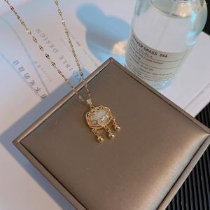 Colliers pendants classiques mignonnes longues vie de nuage de la vie de la sécurité de la sécurité de sécurité de sécurité de sécurité Luxury Luxury Retro Chocker cadeau