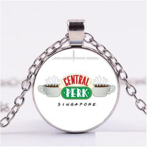 Collares pendientes Classic Friends Tv Show Collar American Peephole Frame Central Park Coffee Time Poster Glass para Drop Delivery Jew Dhgzg