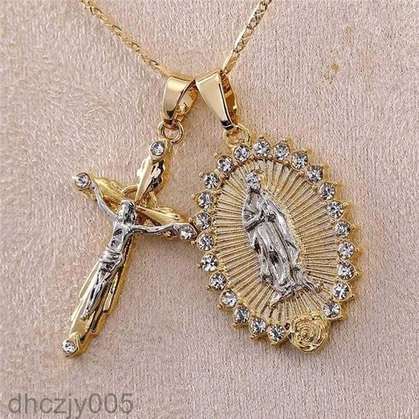 Collares colgantes Gold Cross Cross Crucifijo Jesús Virgen María Joyería religiosa para hombres Regalos de fiesta de mujeres