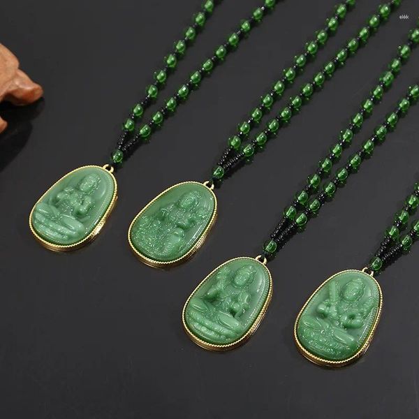 Collares colgantes Classic Natural Green Chino Agata Jade Collar de moda Joyas de encanto Tallado Bendición de amuleto de la suerte Regalos para mujeres Hombres