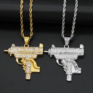 Hanger Kettingen Cool Hip Hop UZI GUN Vorm Hanger Ketting Mannelijk Goud Zilver Kleur Iced Out Kettingen Voor Mannen Bling Sieraden Leger Stijl 230605