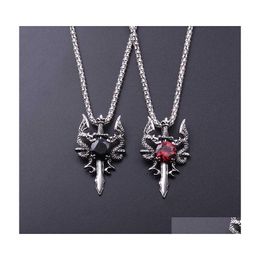 Collares pendientes Cool Punk Vintage Dragon Sword Colgantes Rojo Negro Collar de cristal para hombres Charm Jewelry Drop Delivery Dhedm