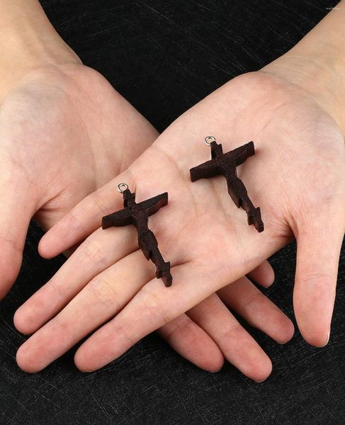 Pendentif Colliers Cottvo2Pcs Crucifix sculpté Jésus-Christ Croix Pendentifs Bois Naturel Croyants Chrétiens Ornements Bijoux DIY