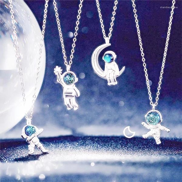 Colliers pendants couple Collier de chaîne de clavicule à la clavicule de couleur Astronaute Hip Hop Hop Silver Color Color pour femmes