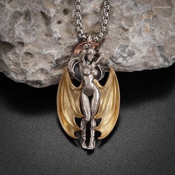 Colliers pendants Bat créatif sauvain succubus Collier Men et femmes personnalité pure royal sœur de rôle accessoires accessoires