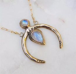Colliers pendants Nacklaces pour femmes de la chaîne de pierres de lune vintage créatives pour les femmes Couleur Gol