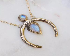 Collares colgantes Caqueta de piedra lunar vintage creativa Nacklaces para mujeres Color de color creciente de oro Joya femenina G7350431