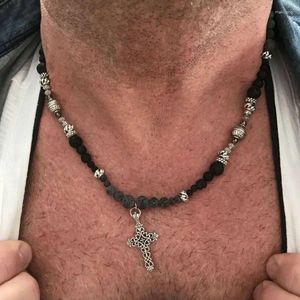 Colliers de pendentif Collier croix pour hommes / perlé avec un rosaire de bijoux terreux décontracté